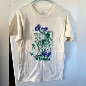 Marvel Black Panther Wakanda shirt size M